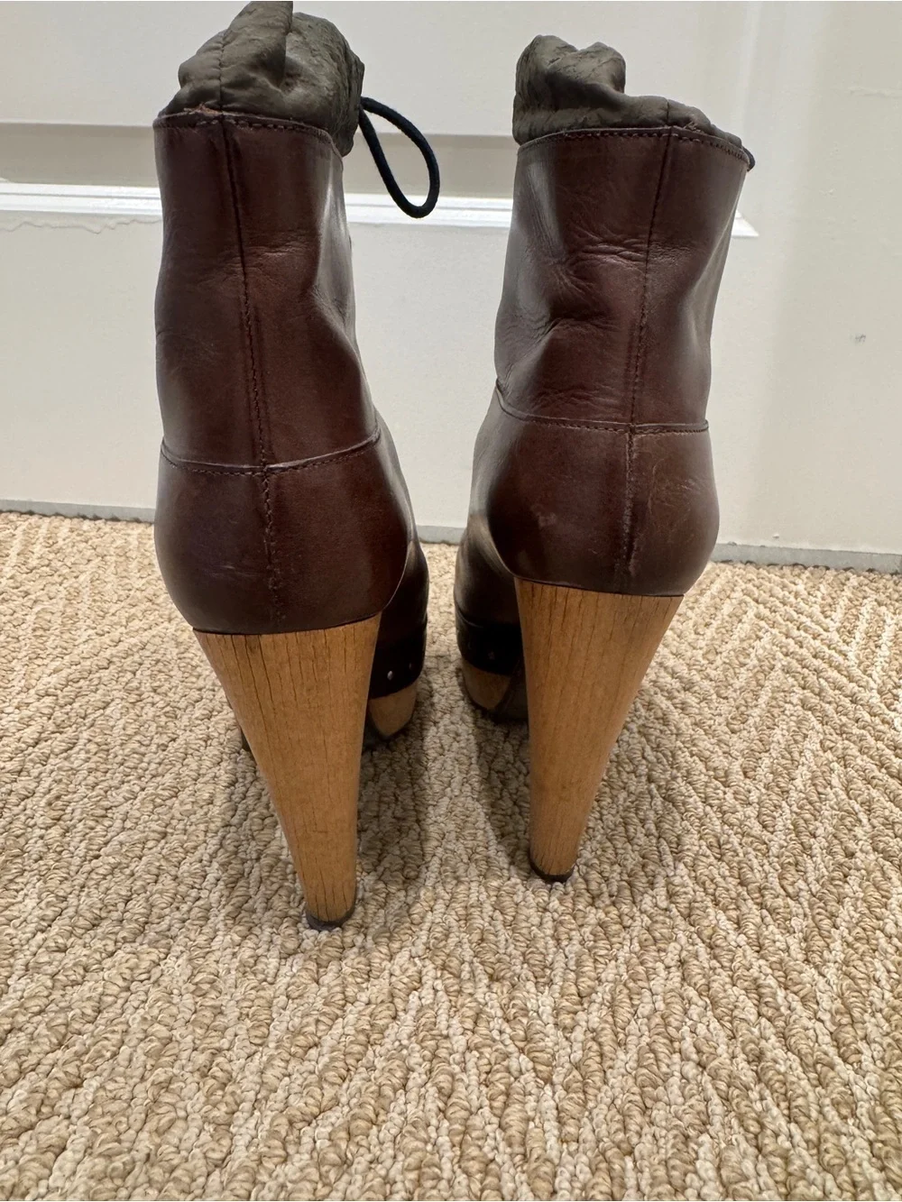 Vintage Marni « Tronchetto » Brown Leather and Wood Platform Ankle Boots Size 37